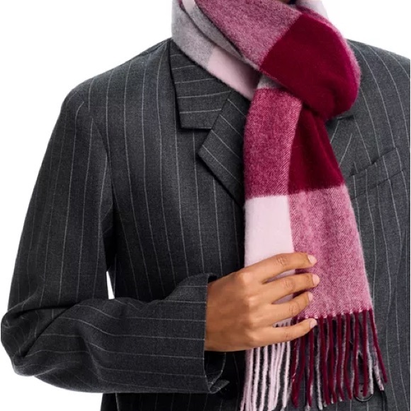 C by Bloomingdale's Cashmere Plaid Scarf luxury Wrap Burgundy Pink